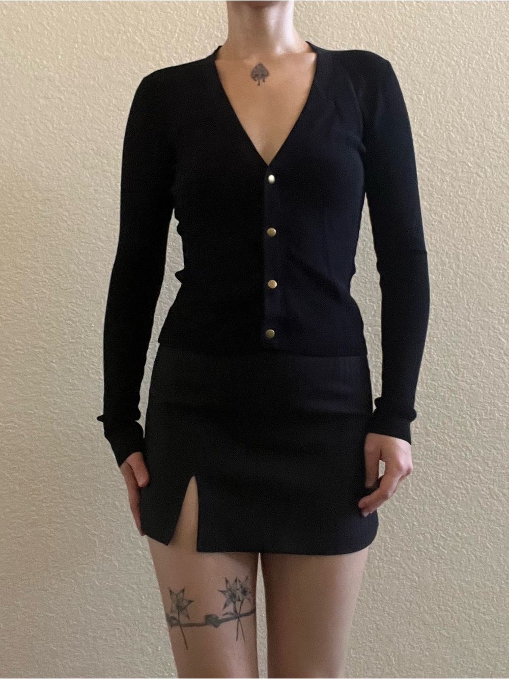 NWT Los Angeles Apparel Black Fitted V-Neck Ribbed Cardigan top